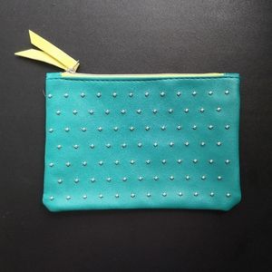 💢 BUNDLE for FREE Cosmetic Bag with $20 Purchase